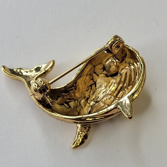 Gold Baby Whale Brooch Pin - Picture 2 of 8